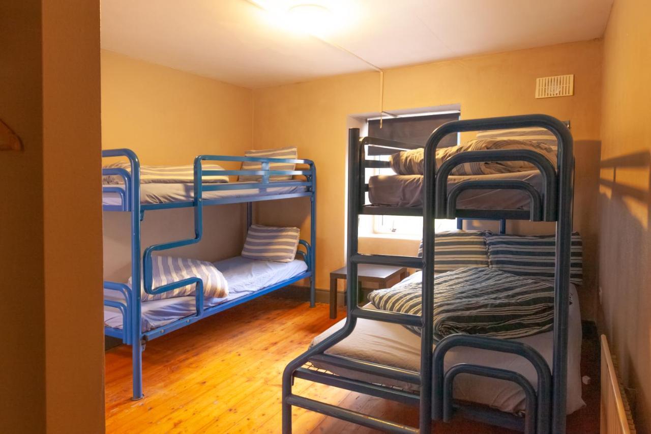 The Connemara Hostel - Sleepzone リーノーン エクステリア 写真