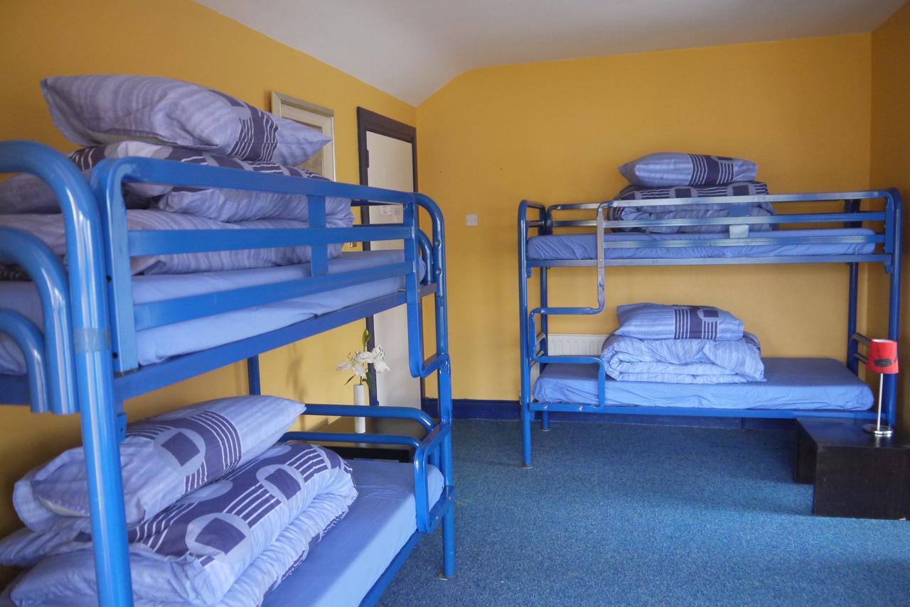 The Connemara Hostel - Sleepzone リーノーン エクステリア 写真