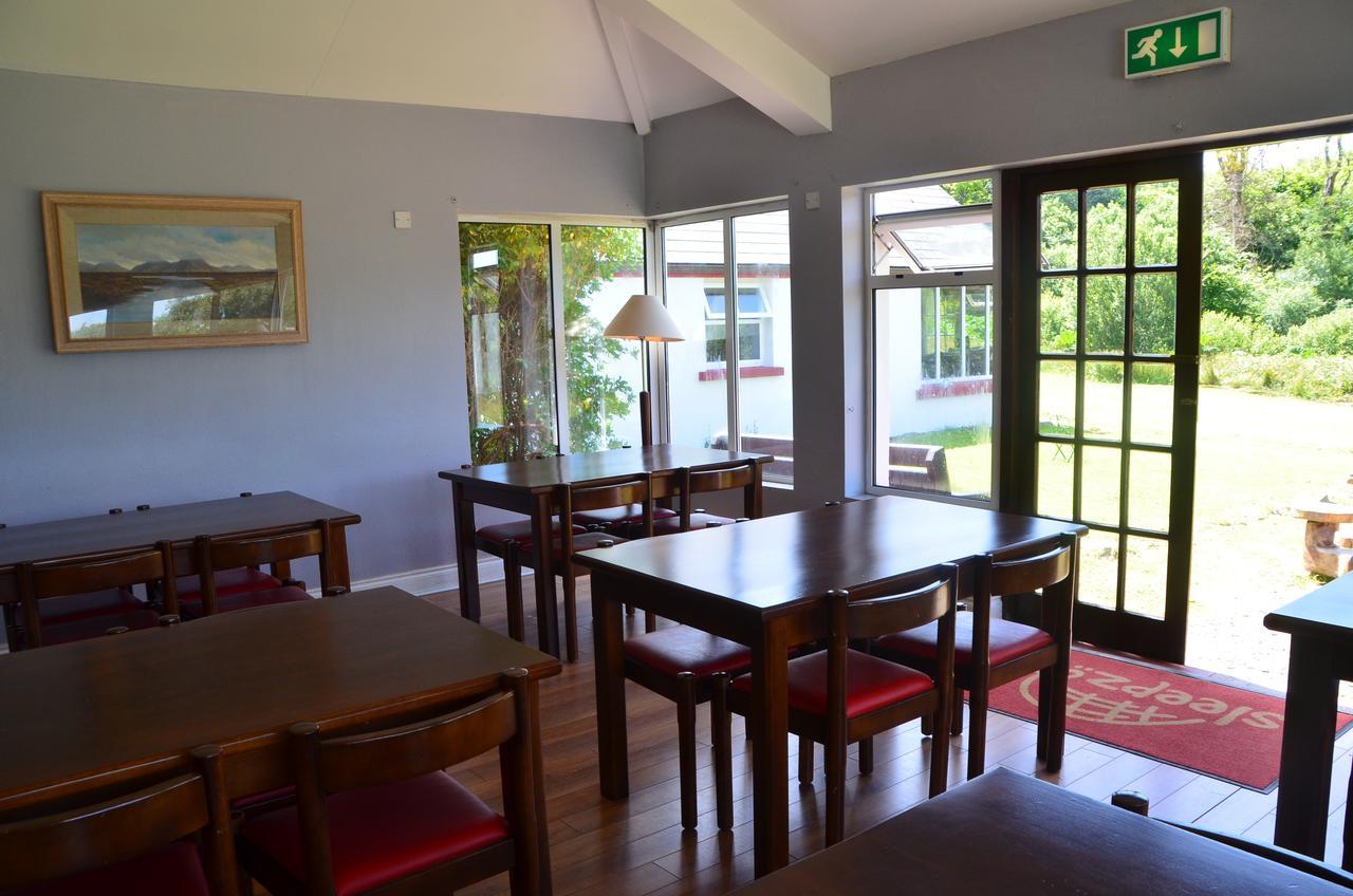 The Connemara Hostel - Sleepzone リーノーン エクステリア 写真